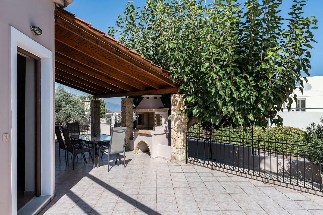 Lila Hill House *