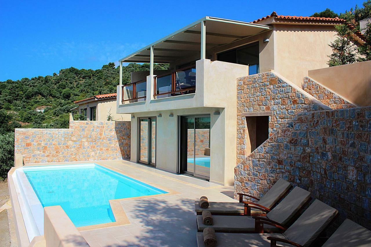 Zaki Villa