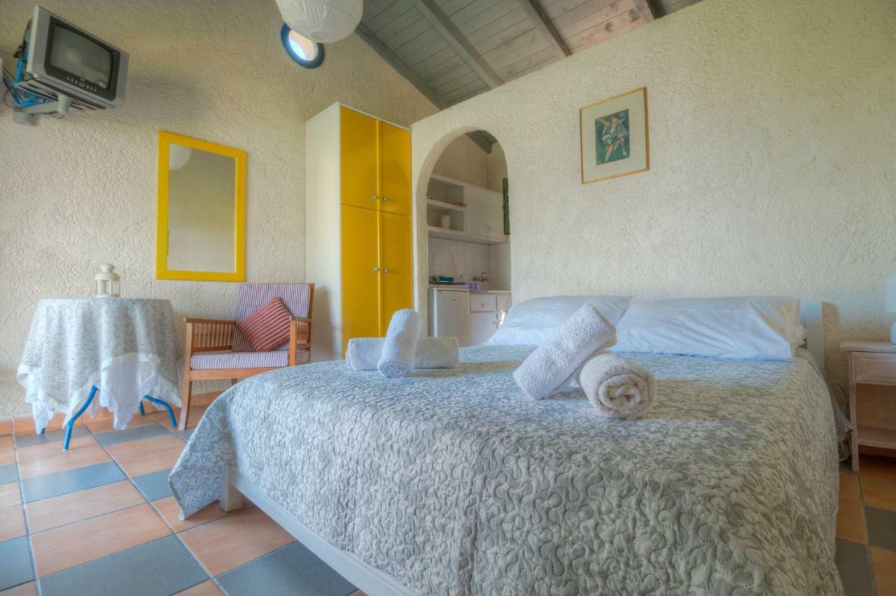 Apartment Lefkes *