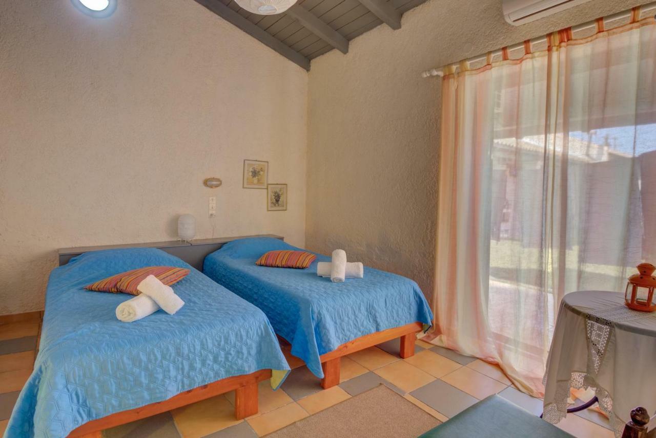 Lefkes * Acharavi (Corfu)