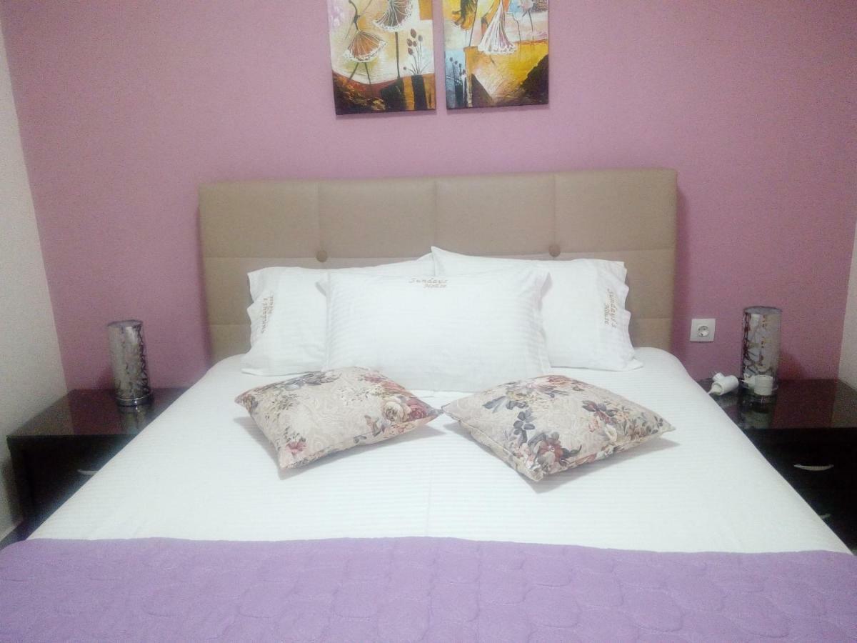 Sunday's Family House/apartment Holiday home Nikiti (Sithonia)
