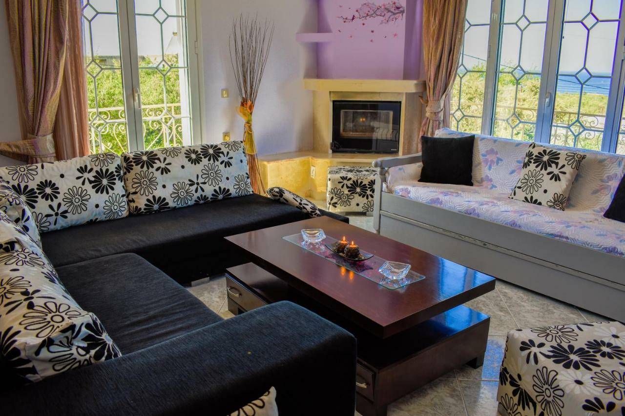 Anemos Holidays House *