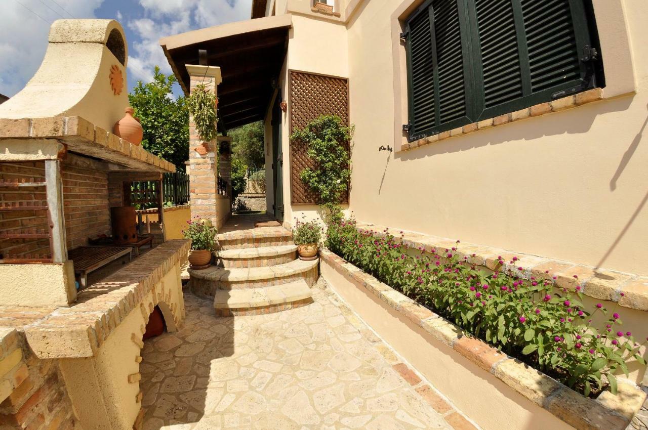 Romantica Villa Perama (Corfu)