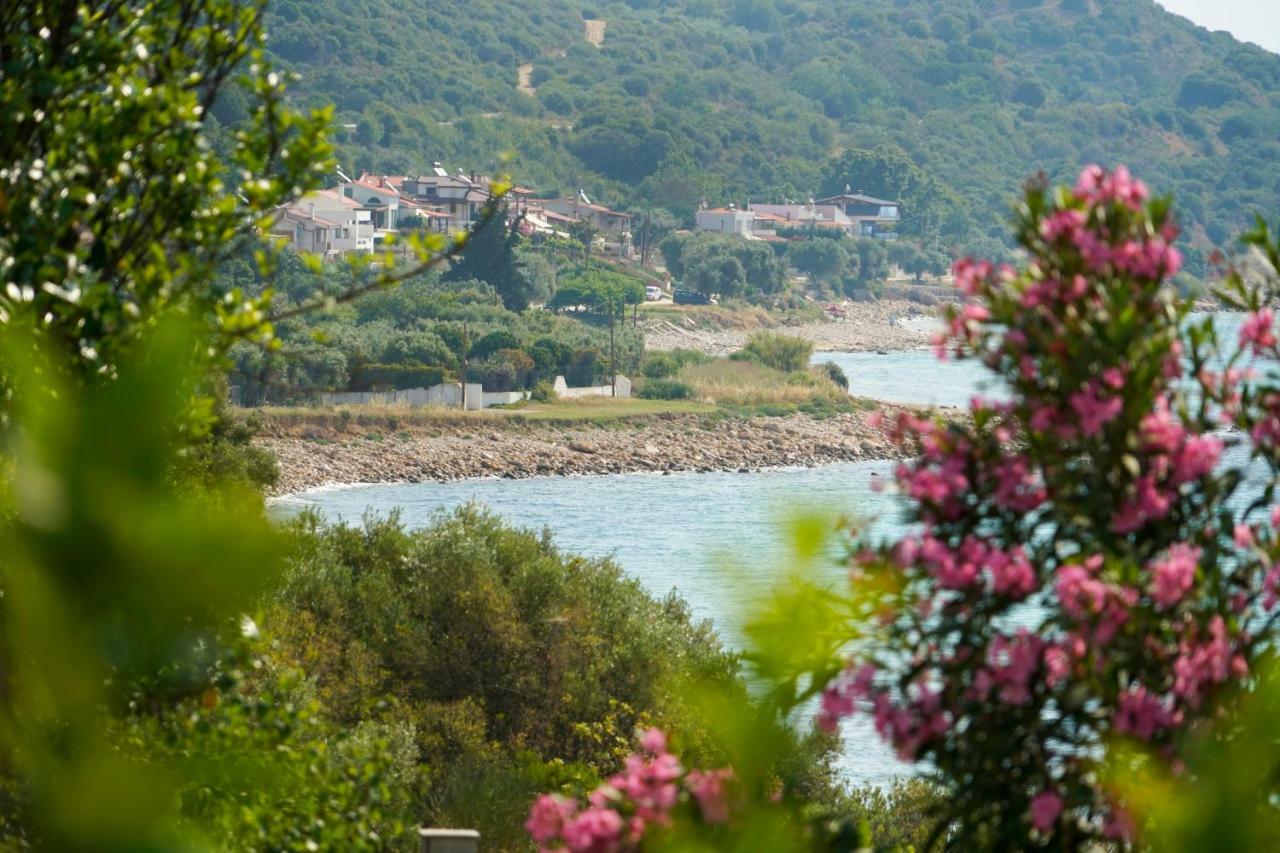Secret Paradise *