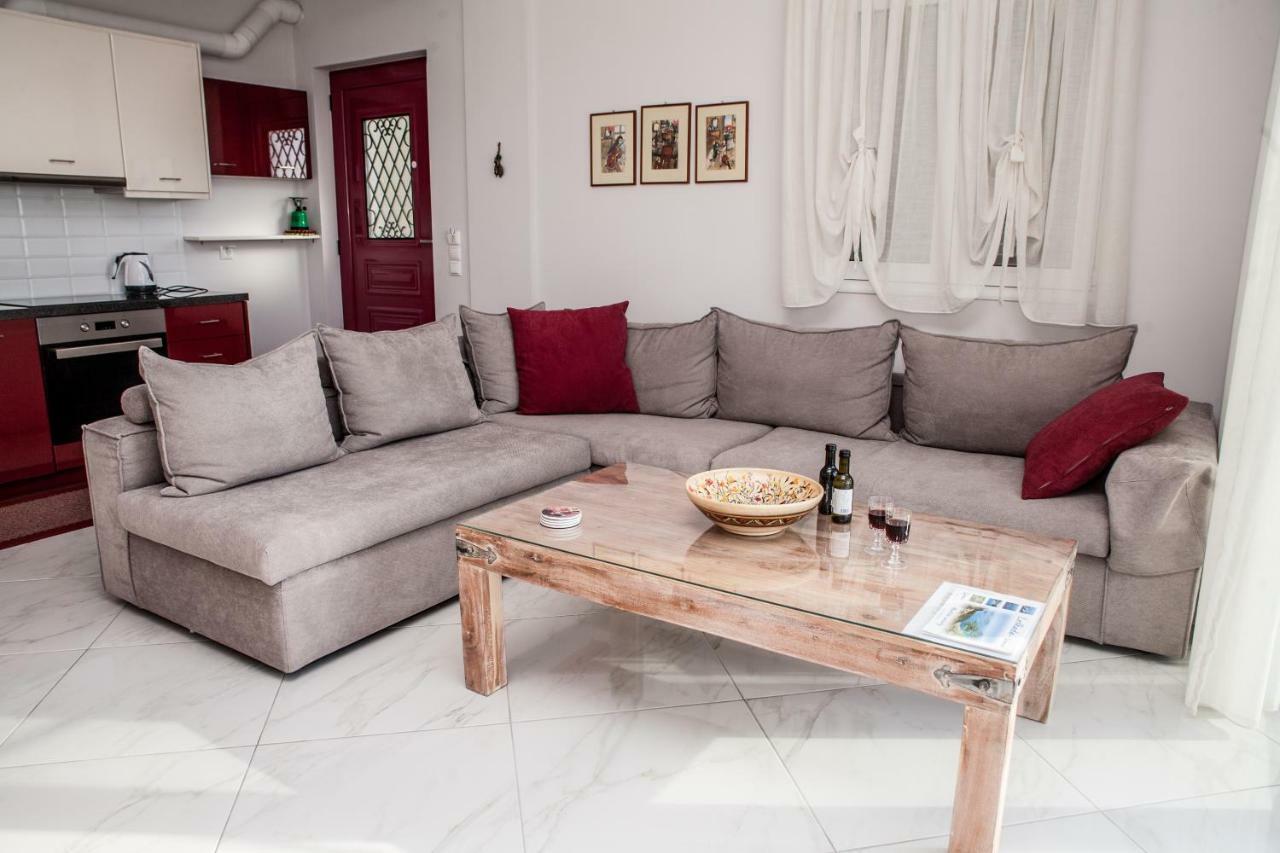 Plagia's Sunset Apartment Exanthia