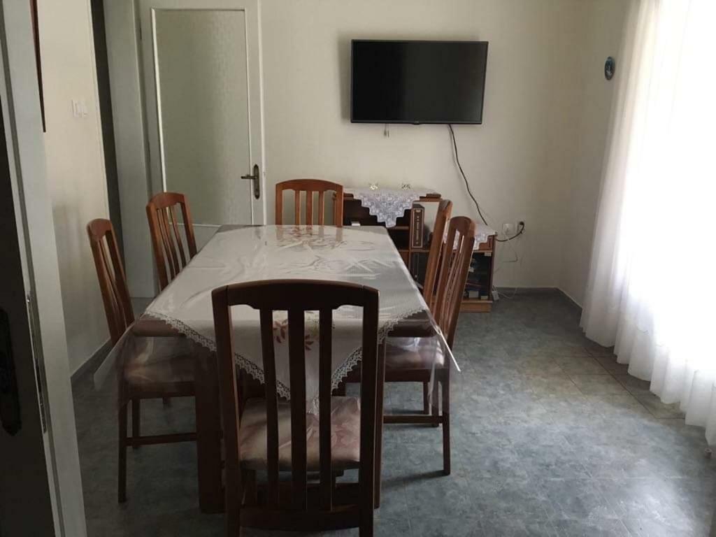 Apartment 30 Amynta