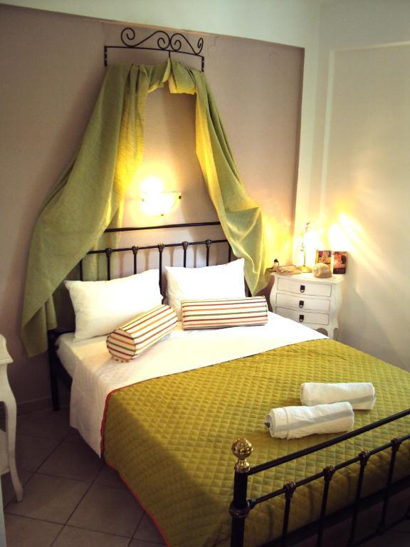 Island House Mylopotas