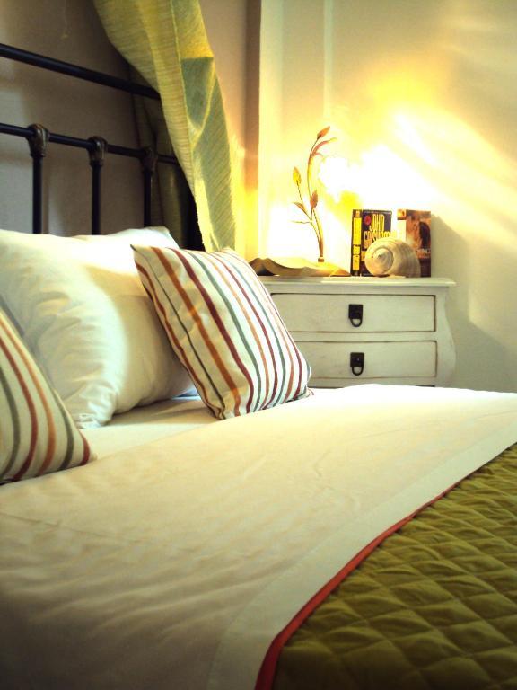 Island House Aparthotel
