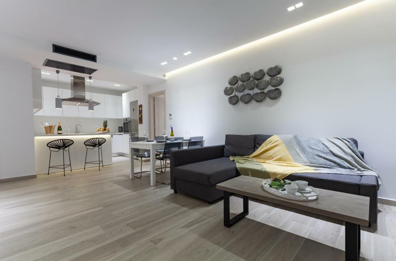 Nissos Villa *
