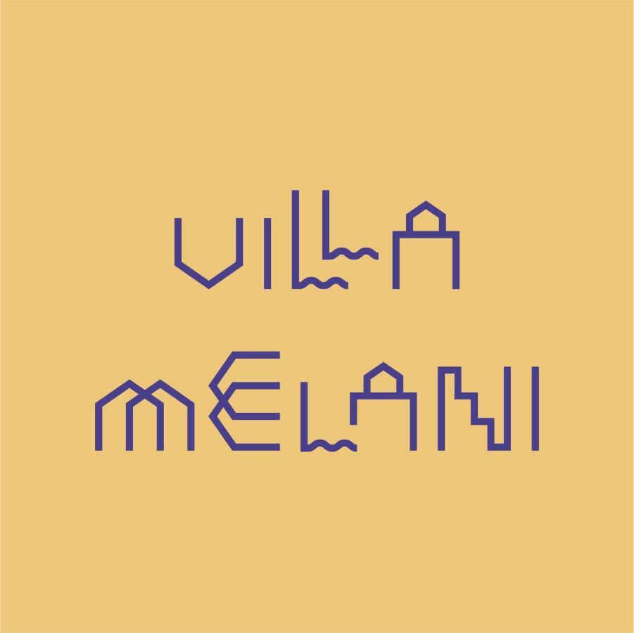 Villa Front Melani