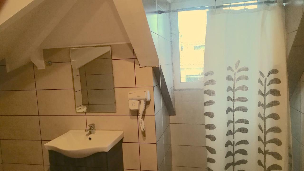 Apollon Hotel 2*