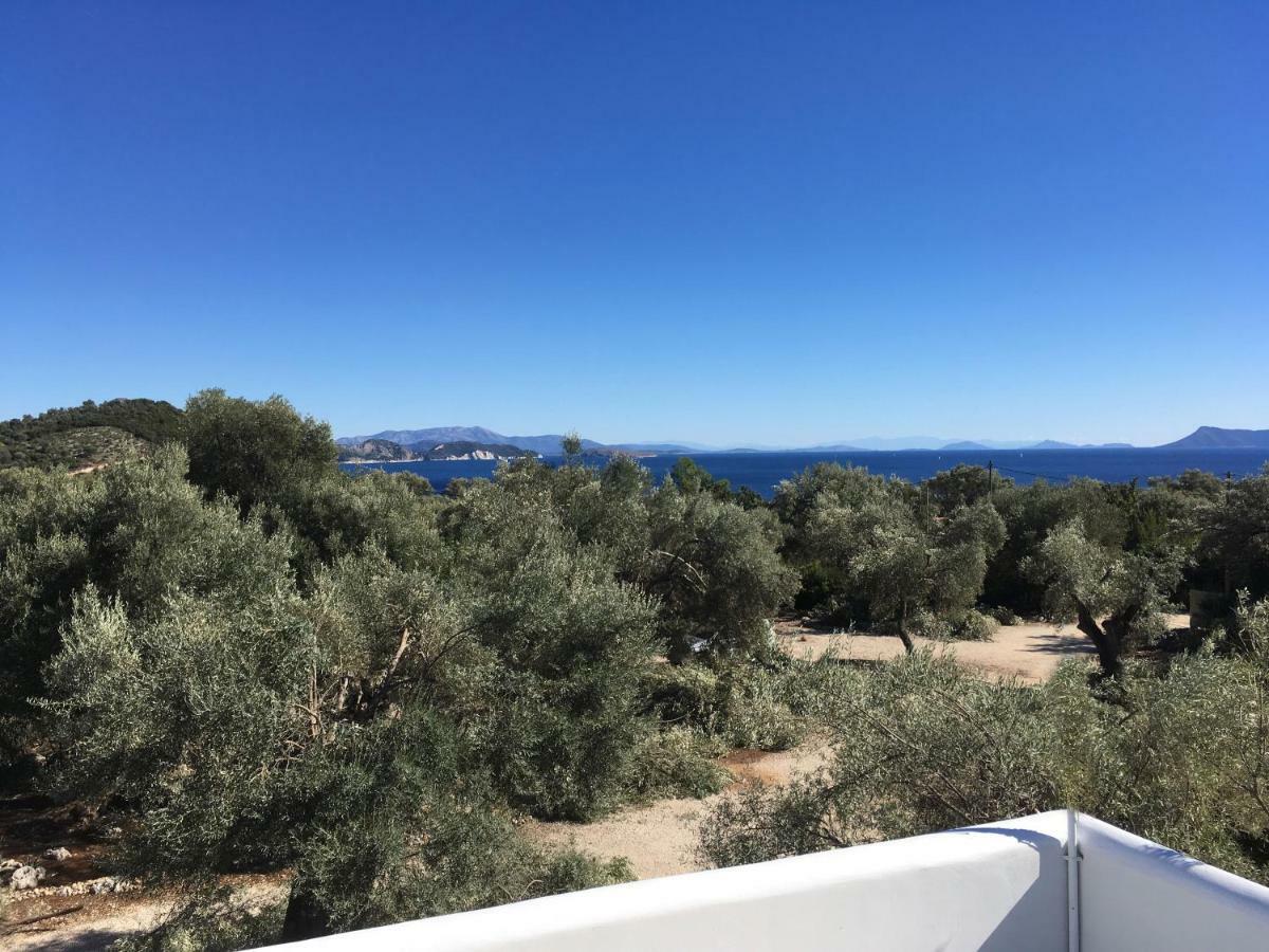 Mavrades Sivota (Lefkada)