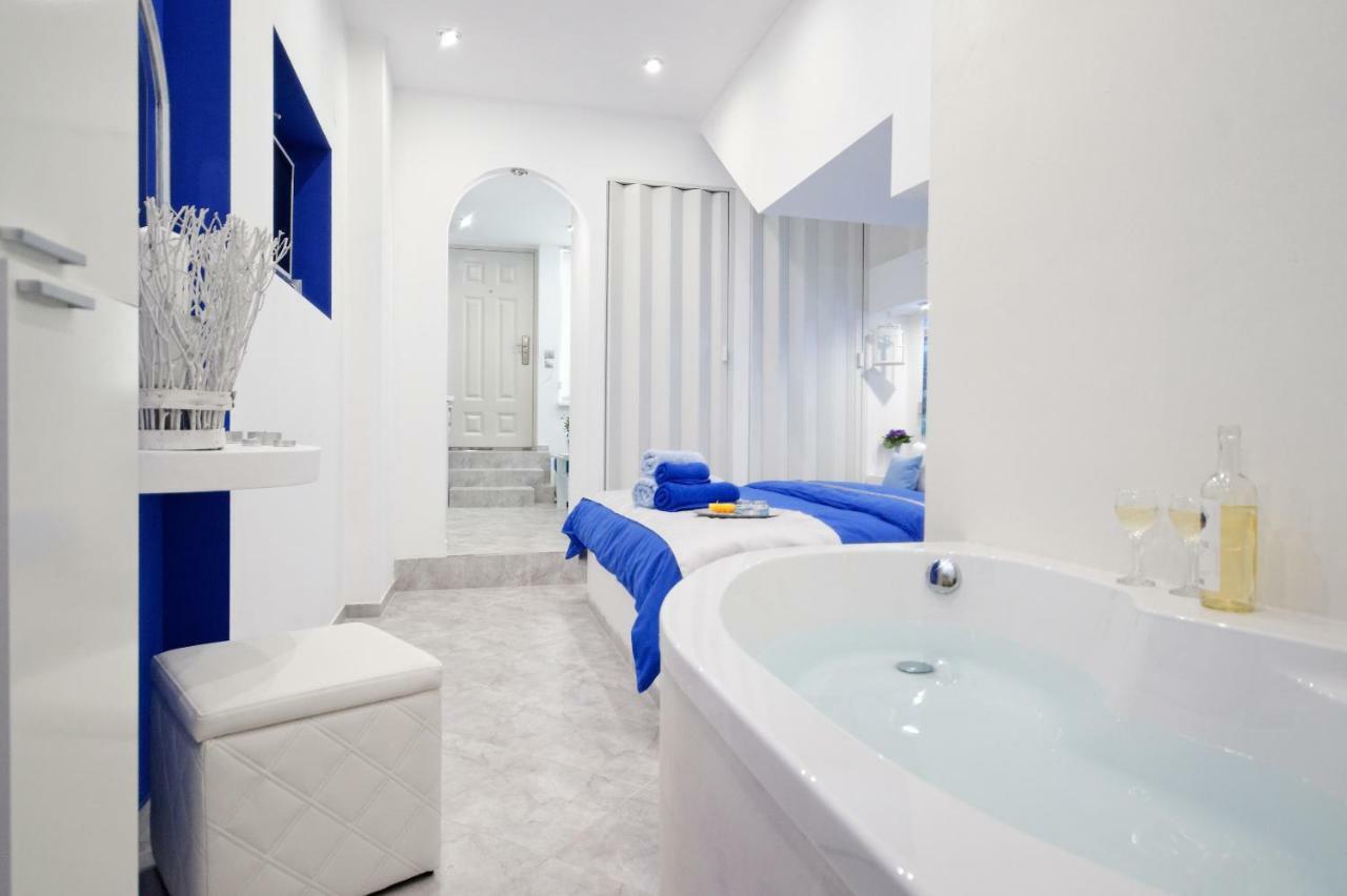 Apartment Santorini Style In Athens, Greece
