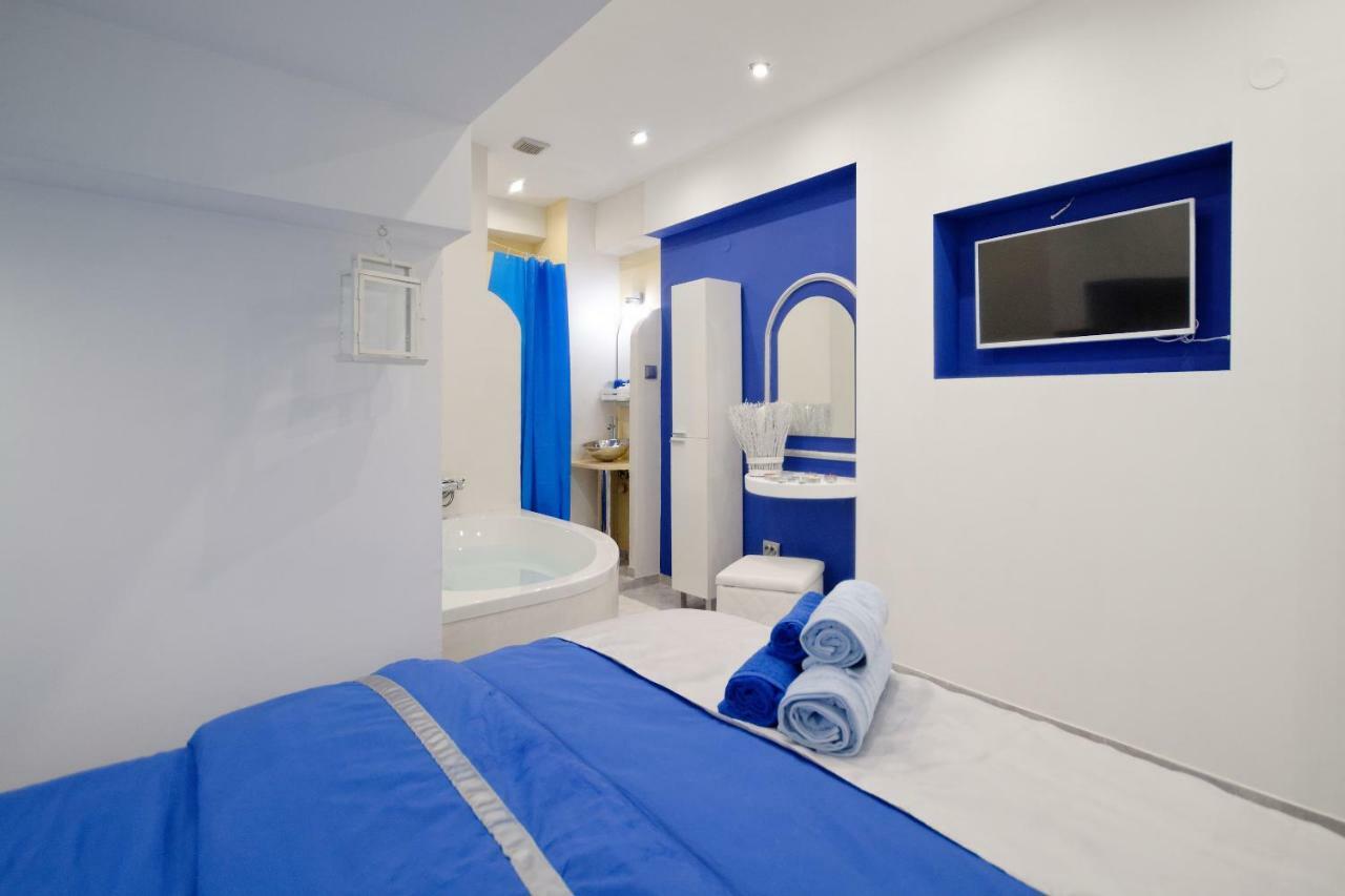 Santorini Style In Athens, Greece Apartment
