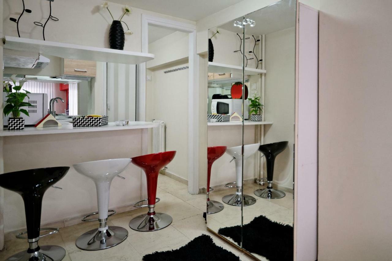 Apartment Santorini Style In Athens, Greece *
