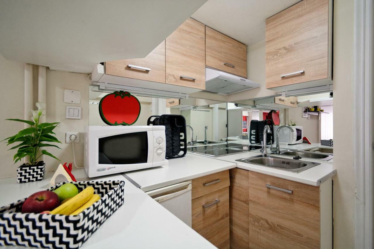 Apartment Santorini Style In Athens, Greece *
