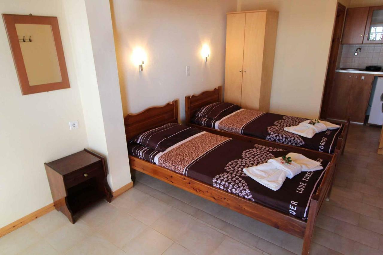 White House Pagoi Apartment *