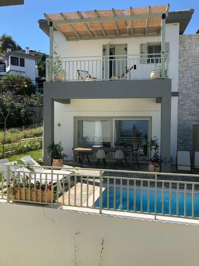 Sea And Sun Luxury Pools' Chorefton