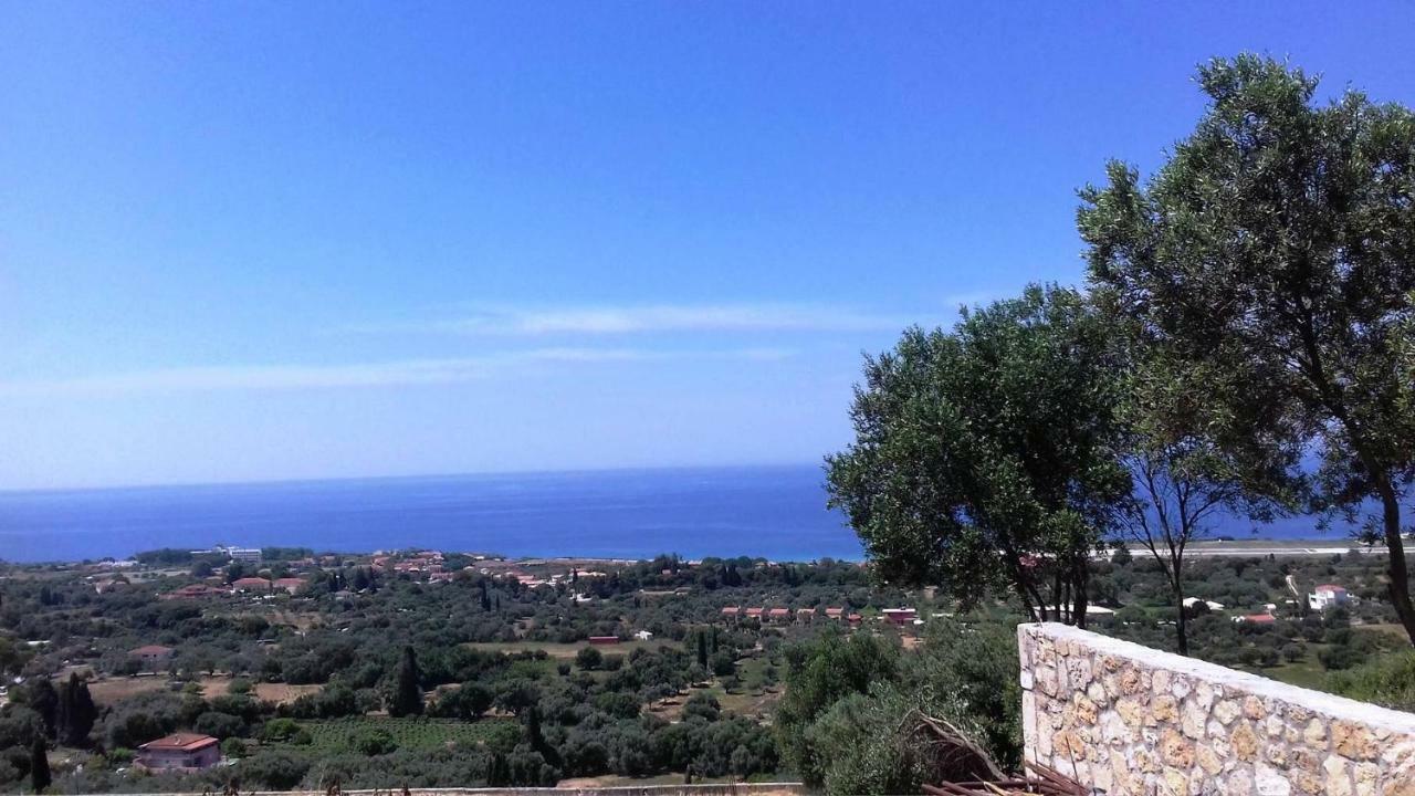 Mema's Great View Kefalonia Apartment Svoronata