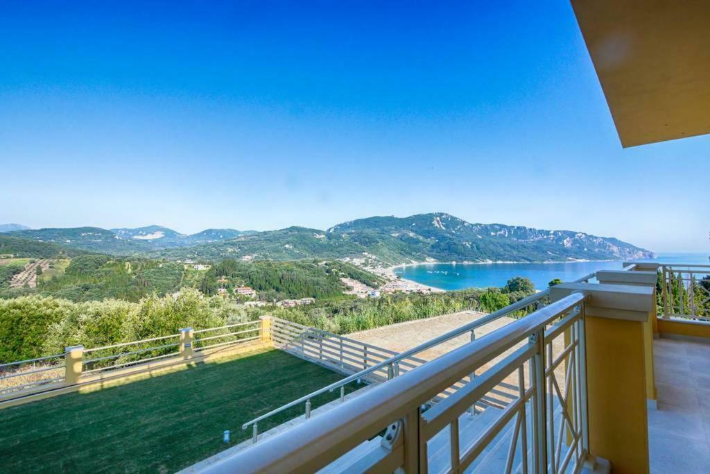 Apartment Sofia Amazing Views Agios Georgios Pagon