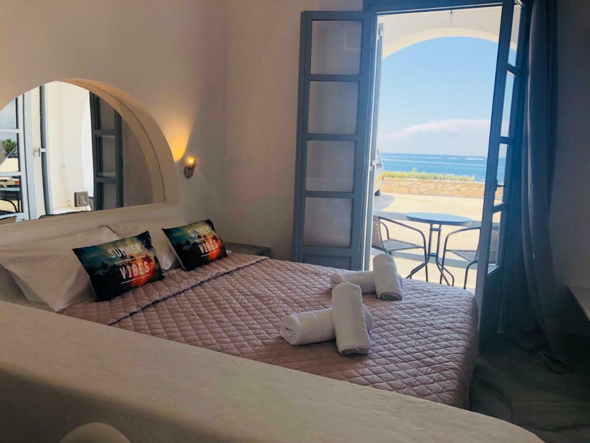Santanna White Apartment Parikia (Paros)