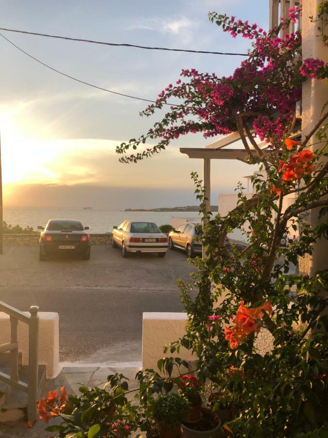 Santanna White Parikia (Paros)