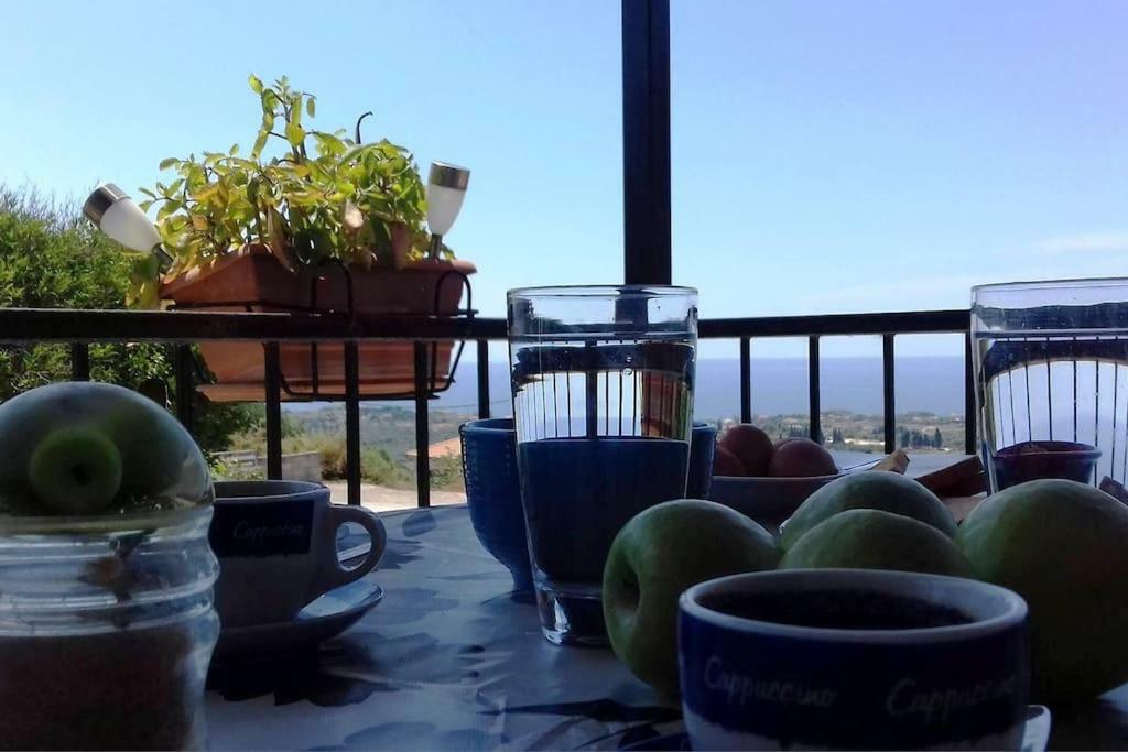 Mema's Great View Kefalonia Apartment Svoronata