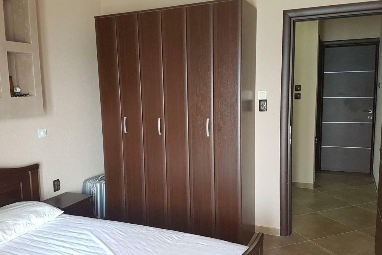 Luxury On The First Line ! Apartment Nea Kallikrateia
