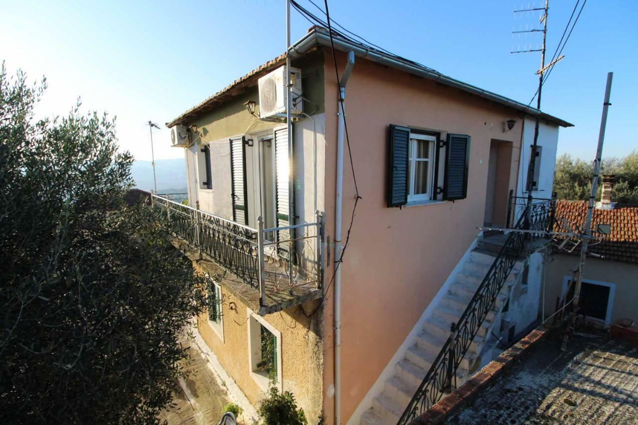 Alex Montos Corfu Holiday home Karousades (Esperies)