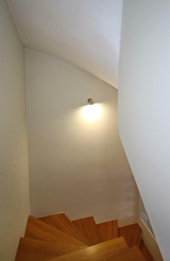 Elena 3 Apartment