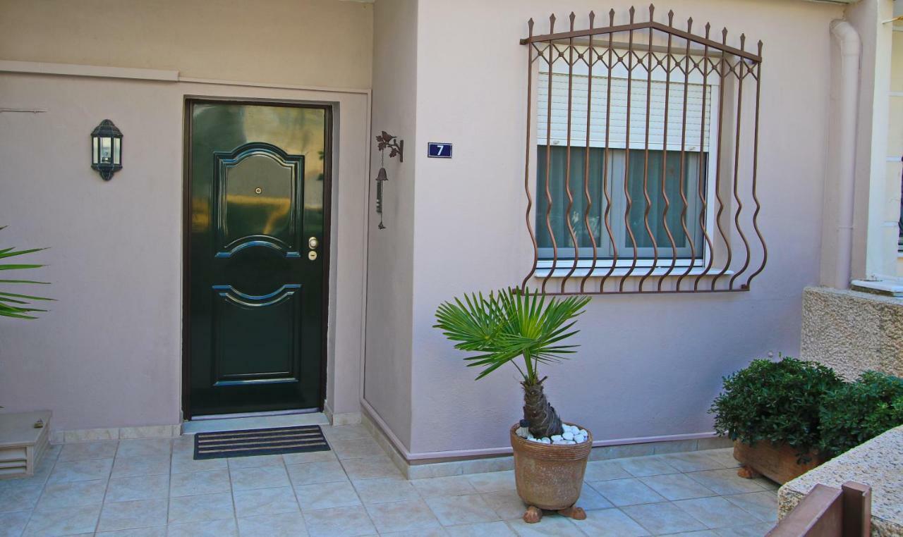 Apartment Elena 3 *