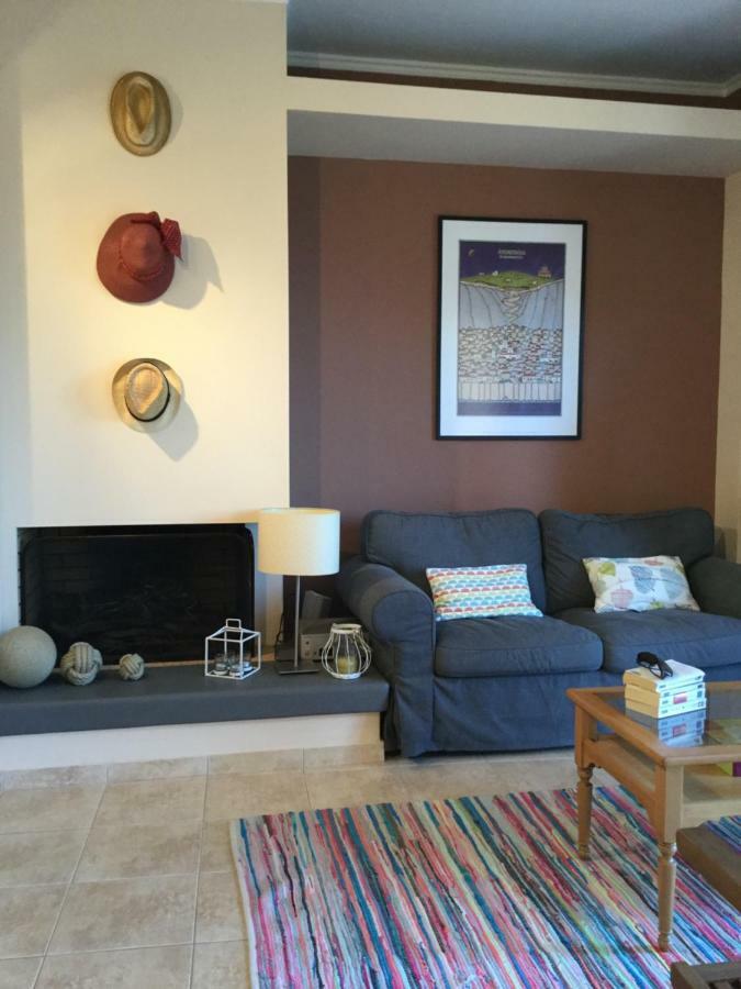 Seafront ιι In Kiveri, Near Nafplion. Apartment *