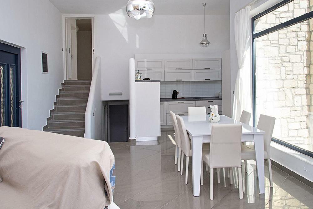 Evilia Luxury