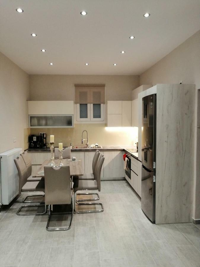 Olive Grove Deluxe Holiday home
