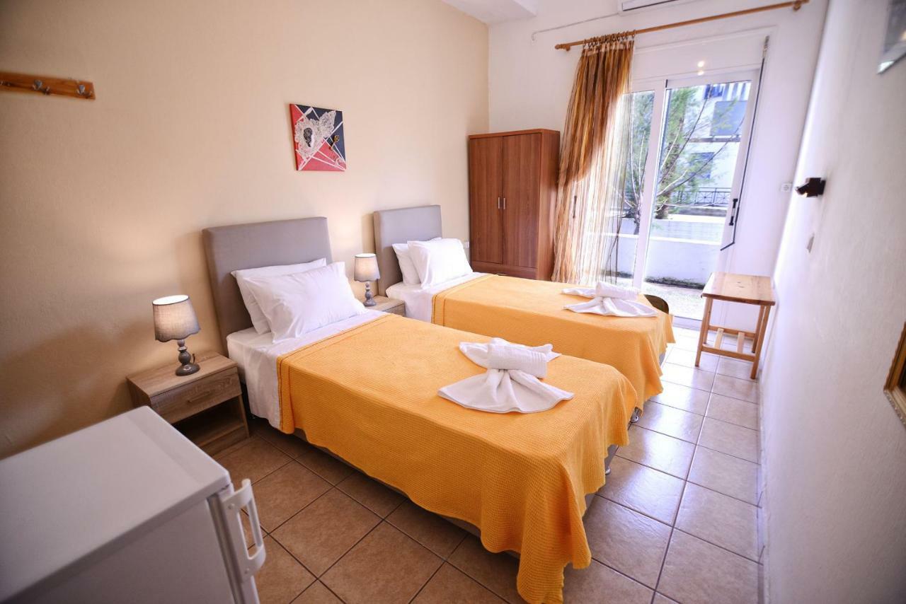 To Gefyraki Guest house *