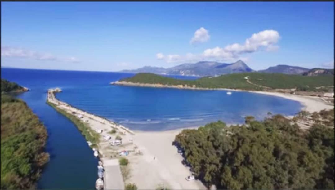 Apartment Paschali With 2 Bedrooms In Ammoudia *