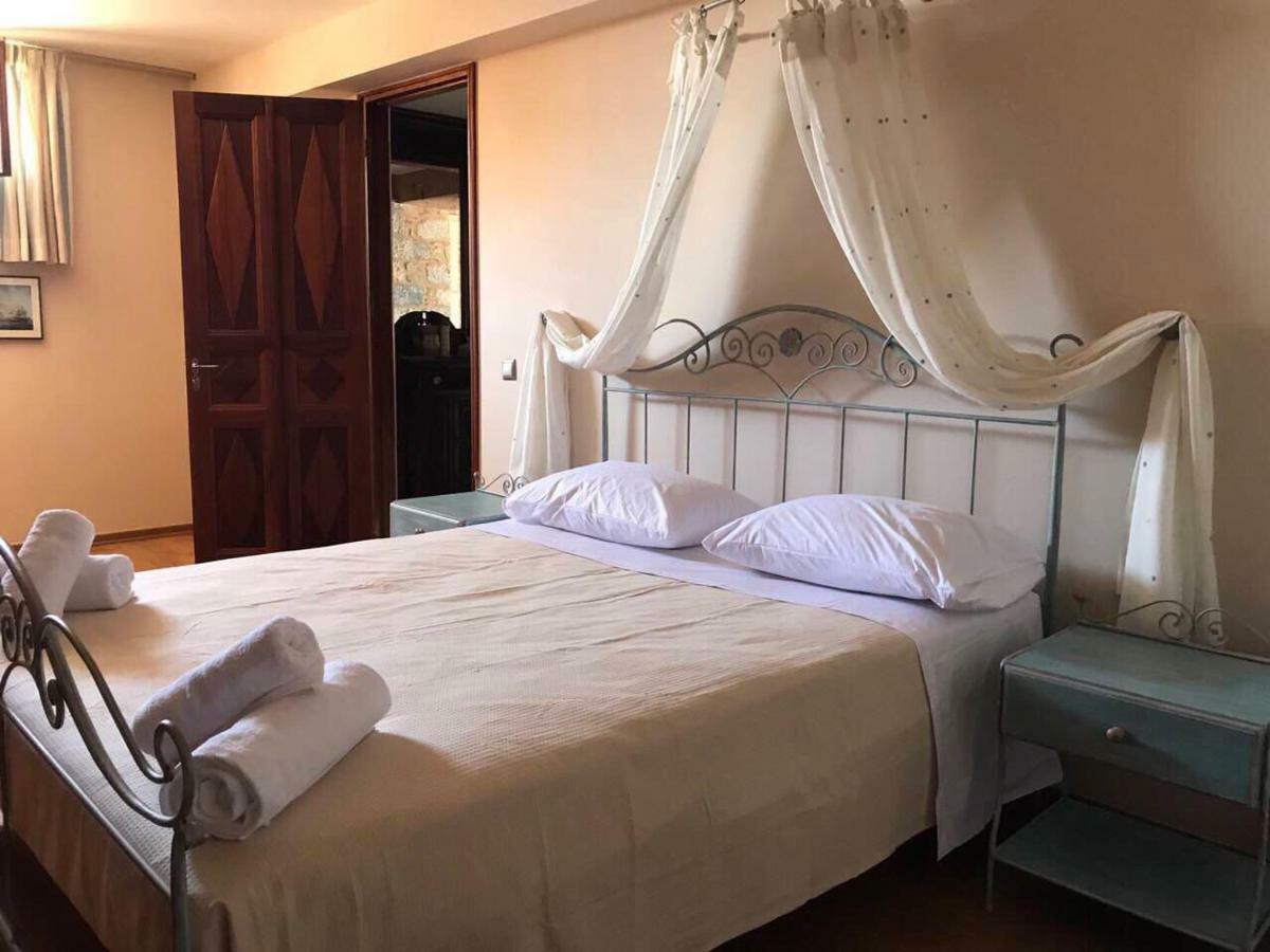 Grande Grotta House *