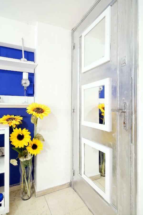 Apartment Santorini Style In Athens, Greece *