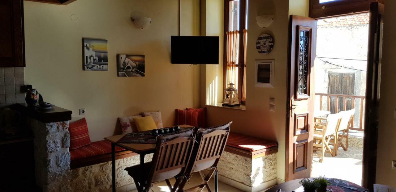 Holiday home Mika's House Chalki Town
