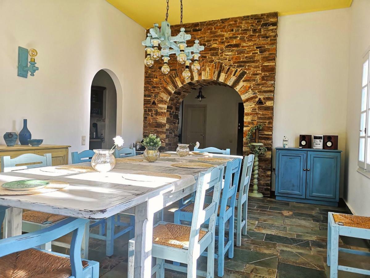 Tou Mikrou Voria Agios Petros (Andros)