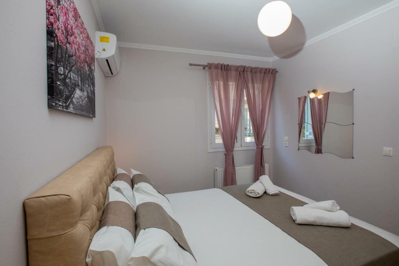 Apartment Elena's 4 *