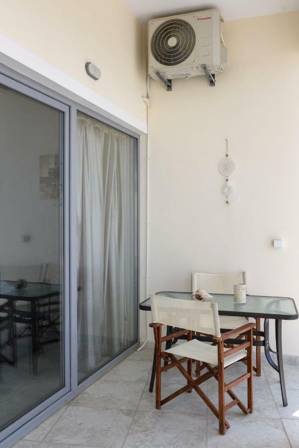 Coral Sea Apartment *