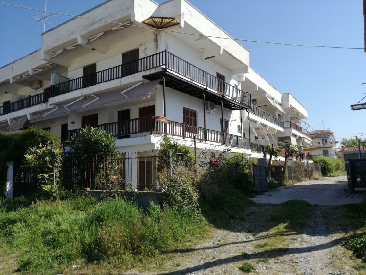 Aparts Sunshine Apartment Nea Iraklia