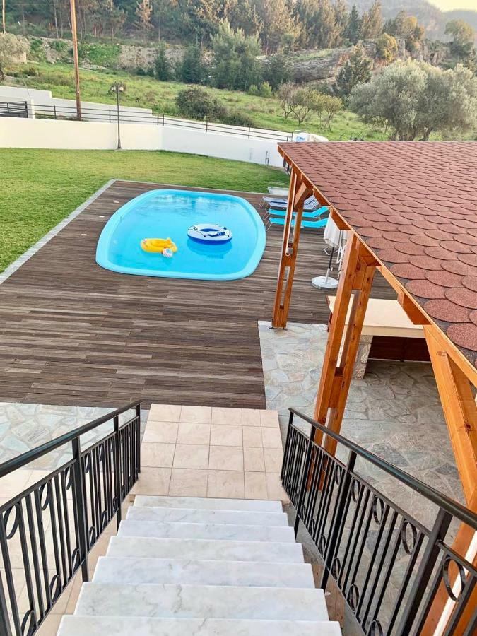 Butterfly Estates * Pastida