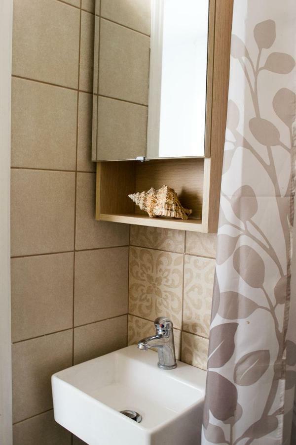 Inspiration Guestroom With Amazing Roof Garden Guest house Athens