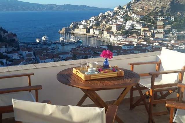 Hydra's View House *
