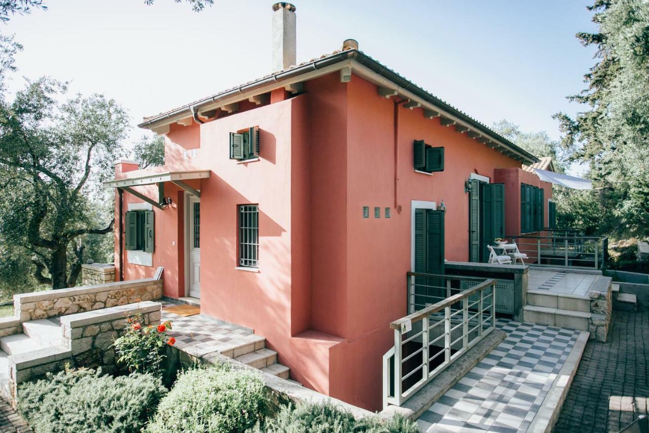 Villa La Casa Rossa Agios Nikitas