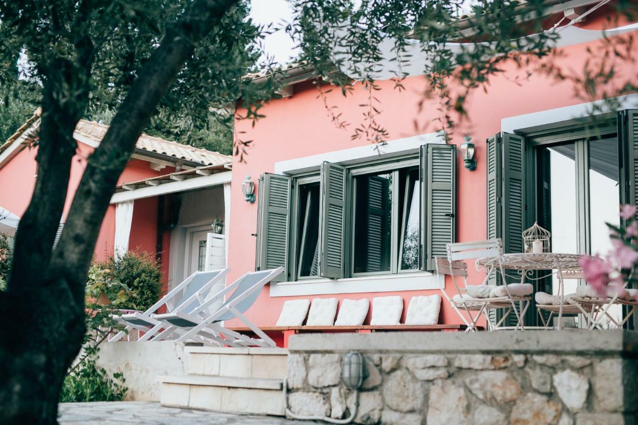 La Casa Rossa * Agios Nikitas