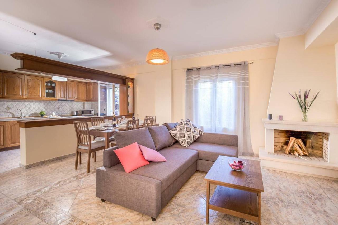 Holiday home Spacious Maisonette - Roof View Of Corfu Port