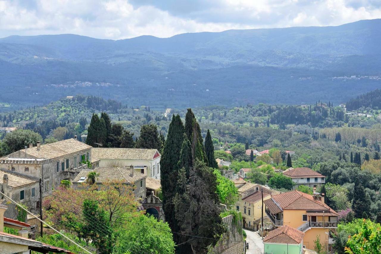 Alex Montos Corfu * Karousades (Esperies)